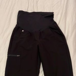 Black FIGS Maternity Jogger Scrub Pants